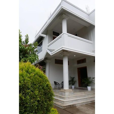 Joy'S Bnb Imphal Buitenkant foto