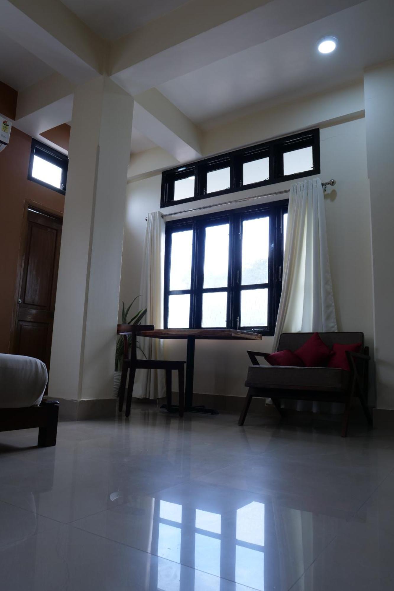 Joy'S Bnb Imphal Buitenkant foto